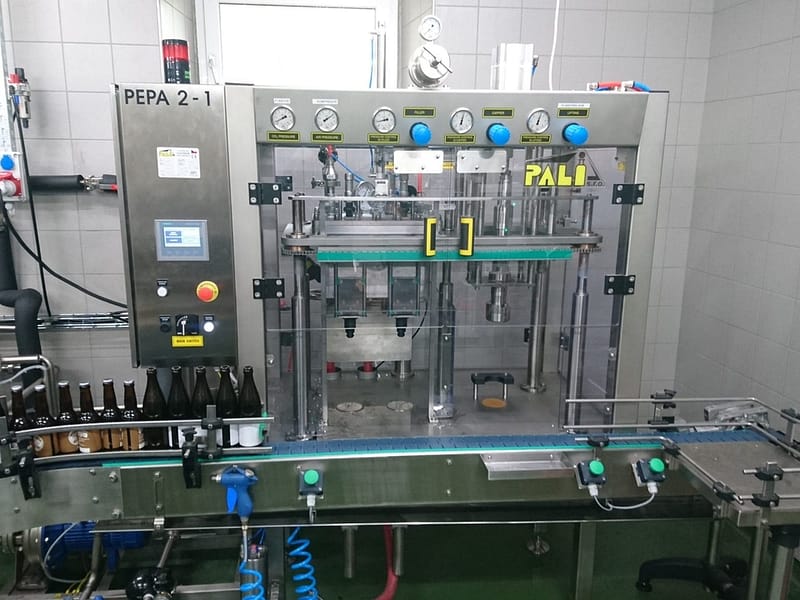 semi-automatic filling machine